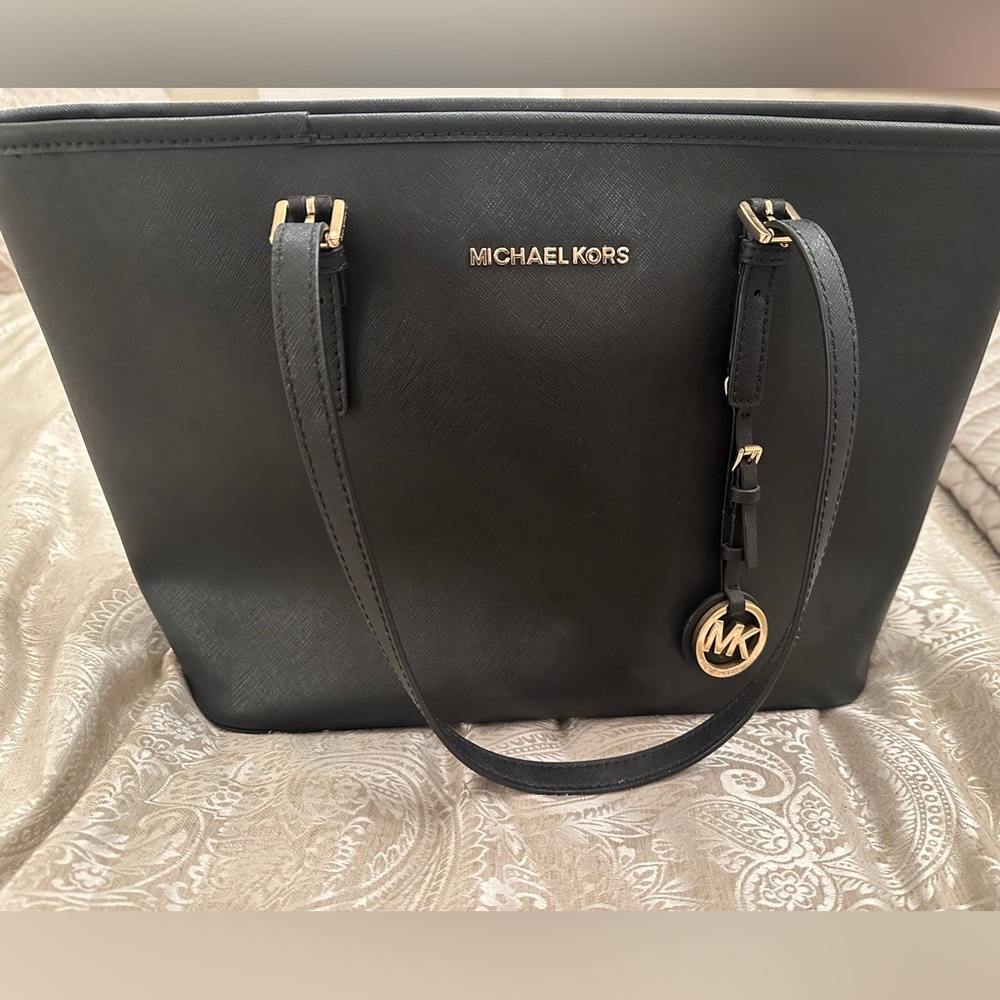 Brand new Michael Kors
Bag
